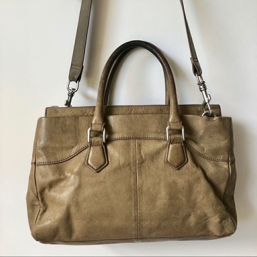 LIKE NEW LEIBESKIND SUPER SOFT CROSSBODY SATCHEL
